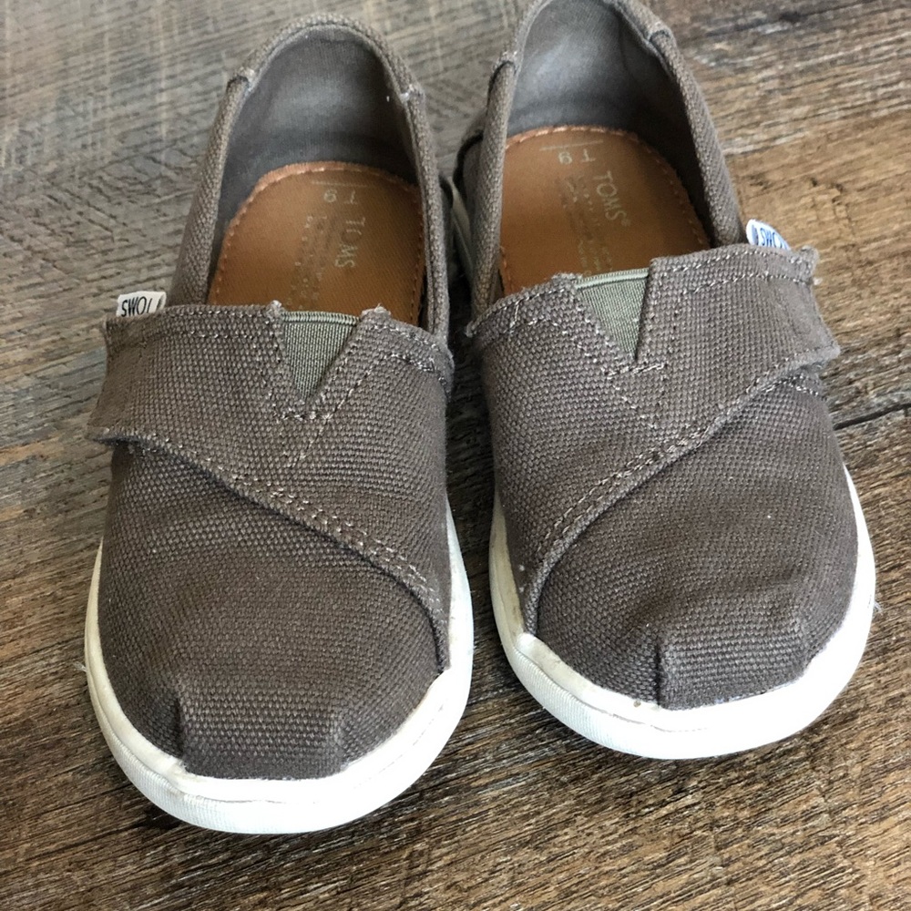 Toms shoes